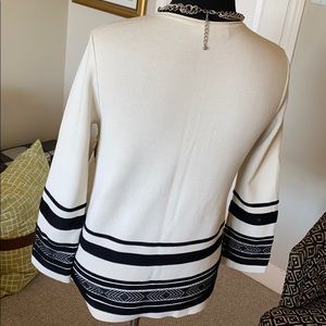 Rethinking a sweater be unique in Tory Burch ❤️
